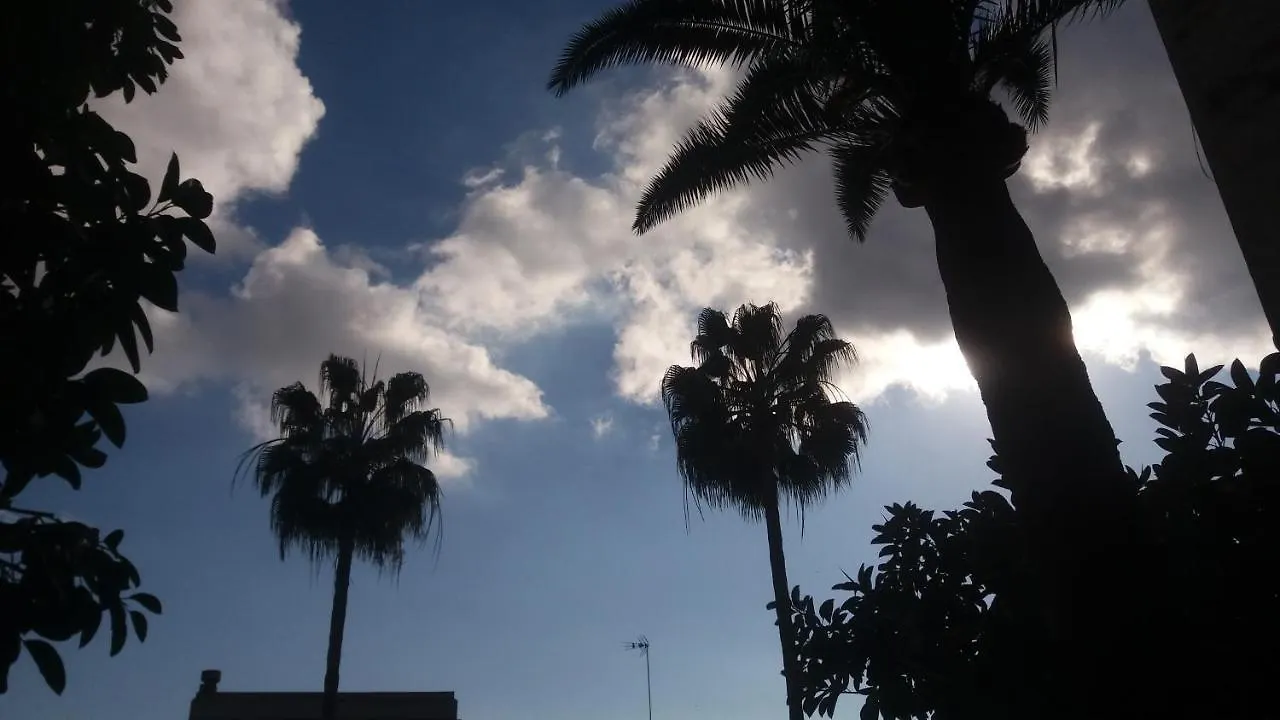 Hostal Corona Palma de Mallorca Bed & Breakfast
