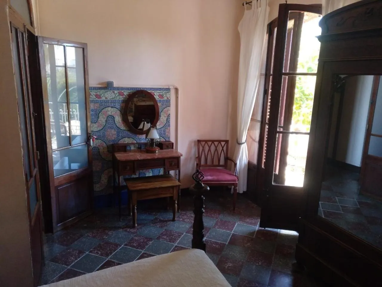 Oda ve Kahvaltı Hostal Corona Palma de Mallorca